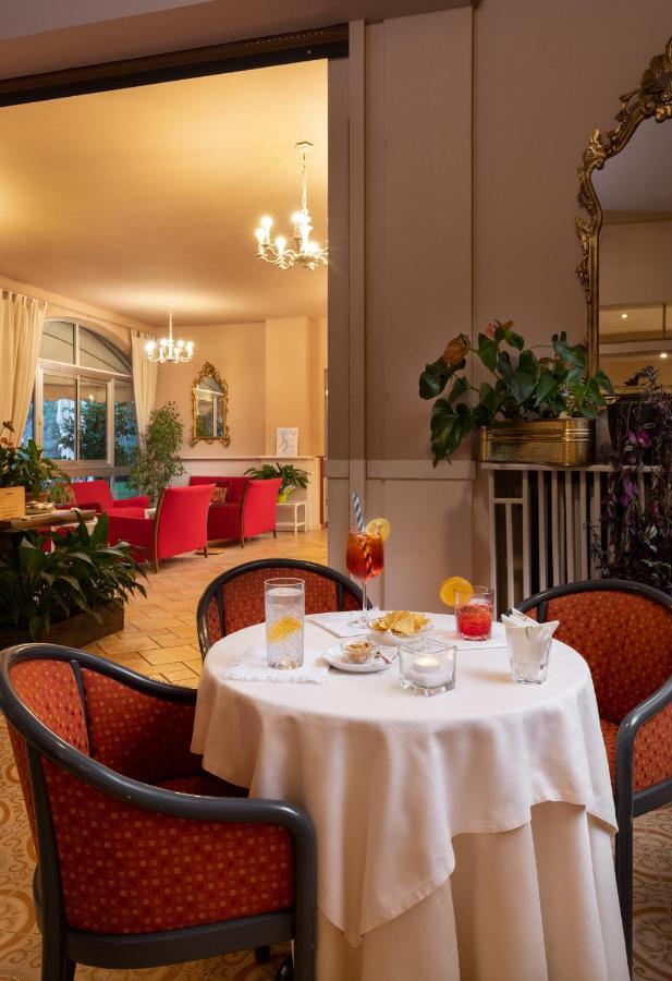 La Quiete Park Hotel มาแนร์บา เดล การ์ดา ภายนอก รูปภาพ